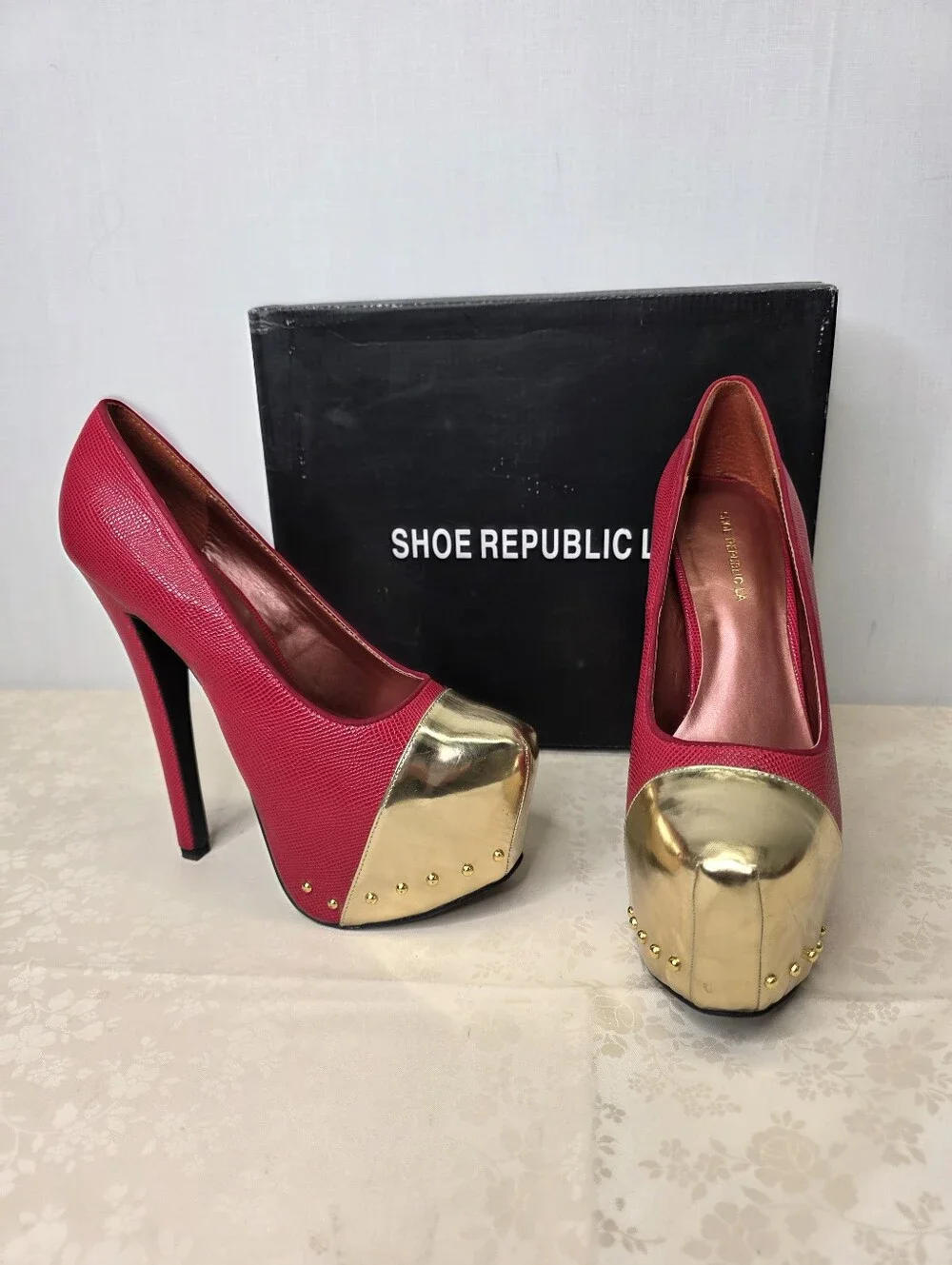 Shoe Republic LA Ethanie Red Snake Cap Toe Platform Pumps Gold Studded Heels 7.5